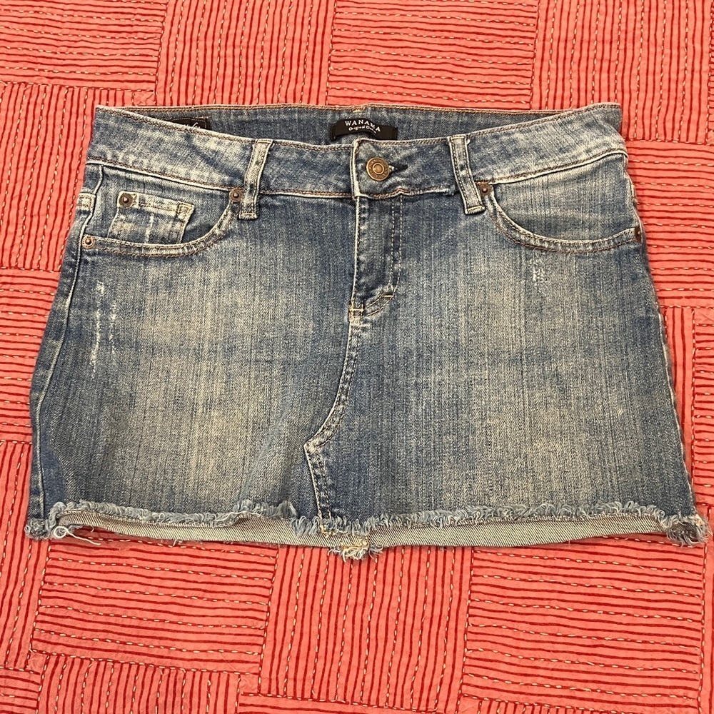 Wanama size 26 women’s Blue Denim Mini Skirt - some STAINING on behind